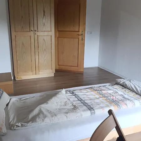 Komfort-apartments & Gaestezimmer *